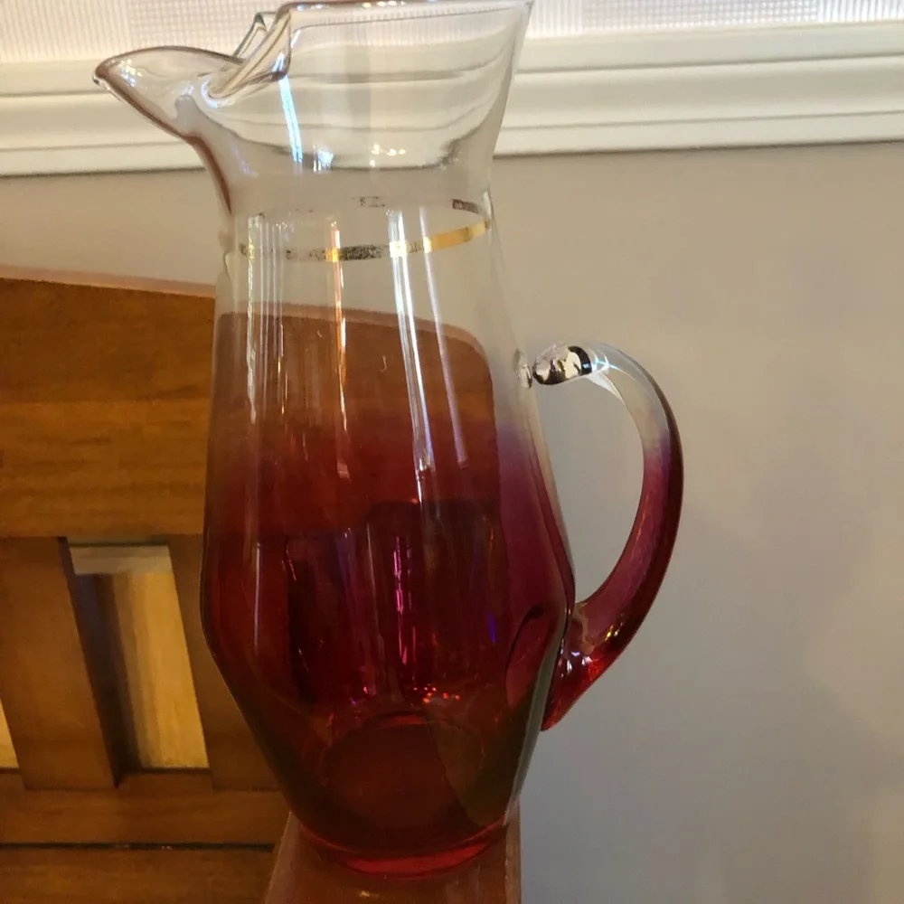 Elegant Ombre Glass Pitcher and Tumbler Set - Picture 8 of 13
